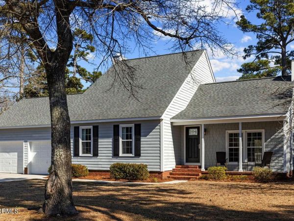 105 Oak Drive, Morehead City, NC 28557