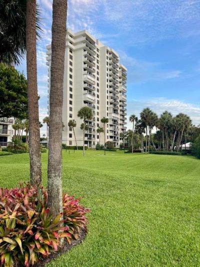 2001 N Ocean Boulevard, Unit 301, Boca Raton, FL 33431 Photo