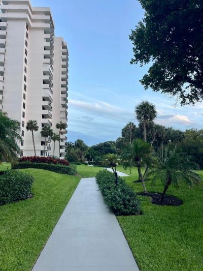2001 N Ocean Boulevard, Unit 301, Boca Raton, FL 33431 Photo