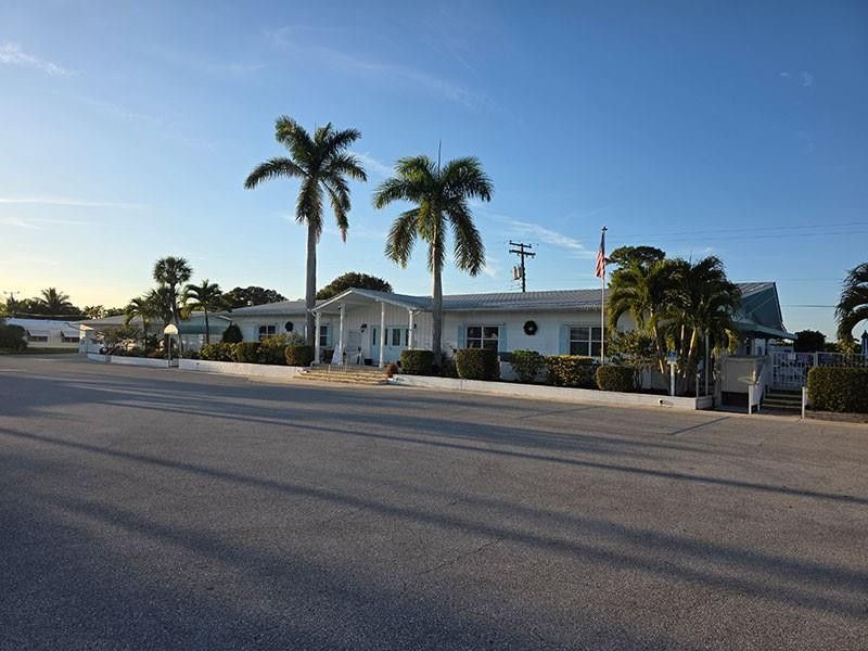 4300 SE Saint Lucie Boulevard, Unit 70, Stuart, FL 34997 Photo