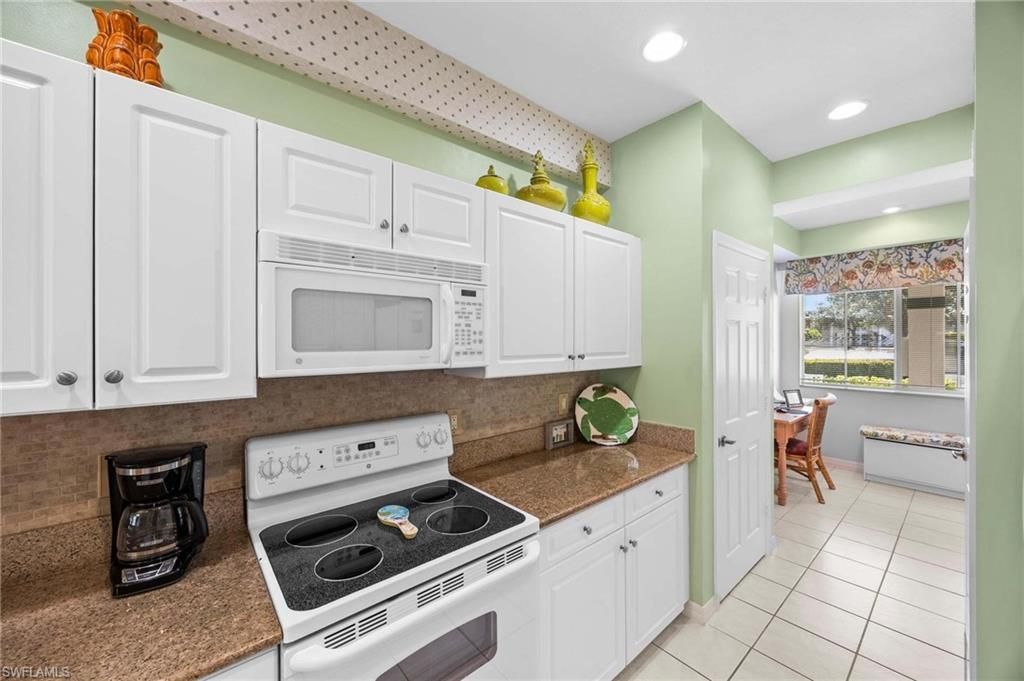 7930 Mahogany Run Ln, Unit 811, Naples, FL 34113 Photo