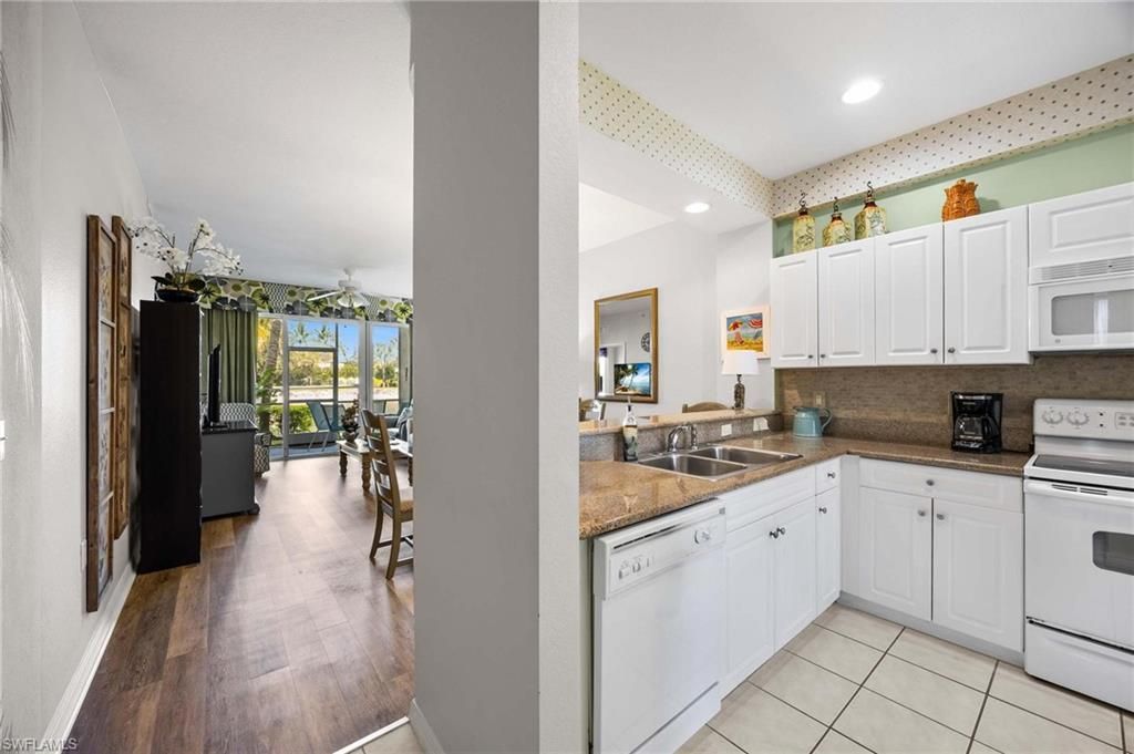 7930 Mahogany Run Ln, Unit 811, Naples, FL 34113 Photo