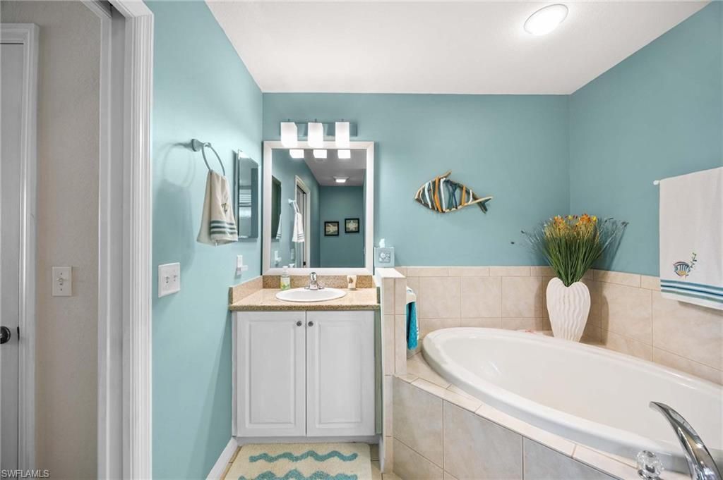 7930 Mahogany Run Ln, Unit 811, Naples, FL 34113 Photo