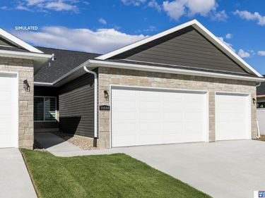 10730 Majestic Lane, Lincoln, NE 68527