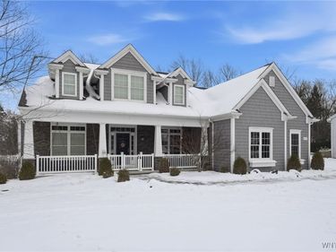 5115 Willowbrook Drive W, Clarence, NY 14031