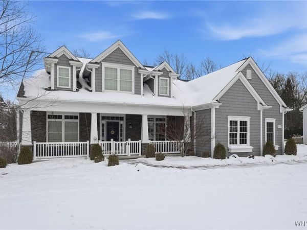 5115 Willowbrook Drive W, Clarence, NY 14031