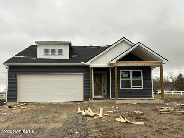 1860 Caleb Court, Waterville, OH 43566