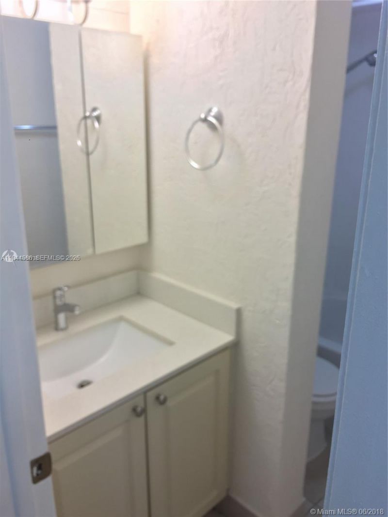 9403 SW 76th St, Unit Y28, Miami, FL 33173 Photo