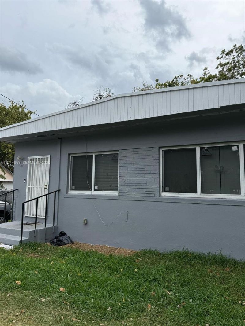 170 NE 68th Ter , Miami, FL 33138 Photo