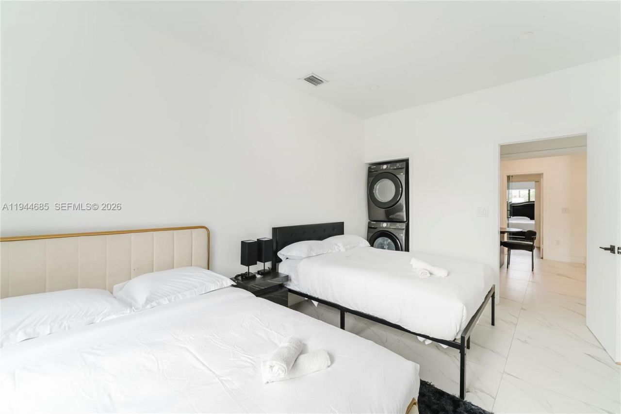 187 NW 53rd St , Miami, FL 33127 Photo