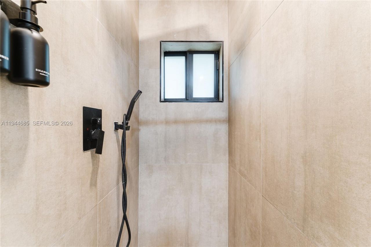 187 NW 53rd St , Miami, FL 33127 Photo