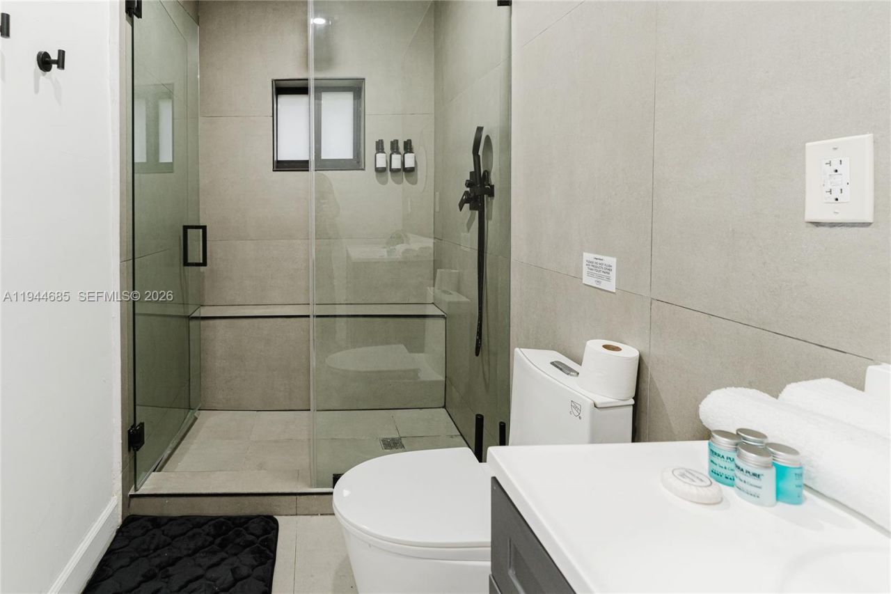 187 NW 53rd St , Miami, FL 33127 Photo