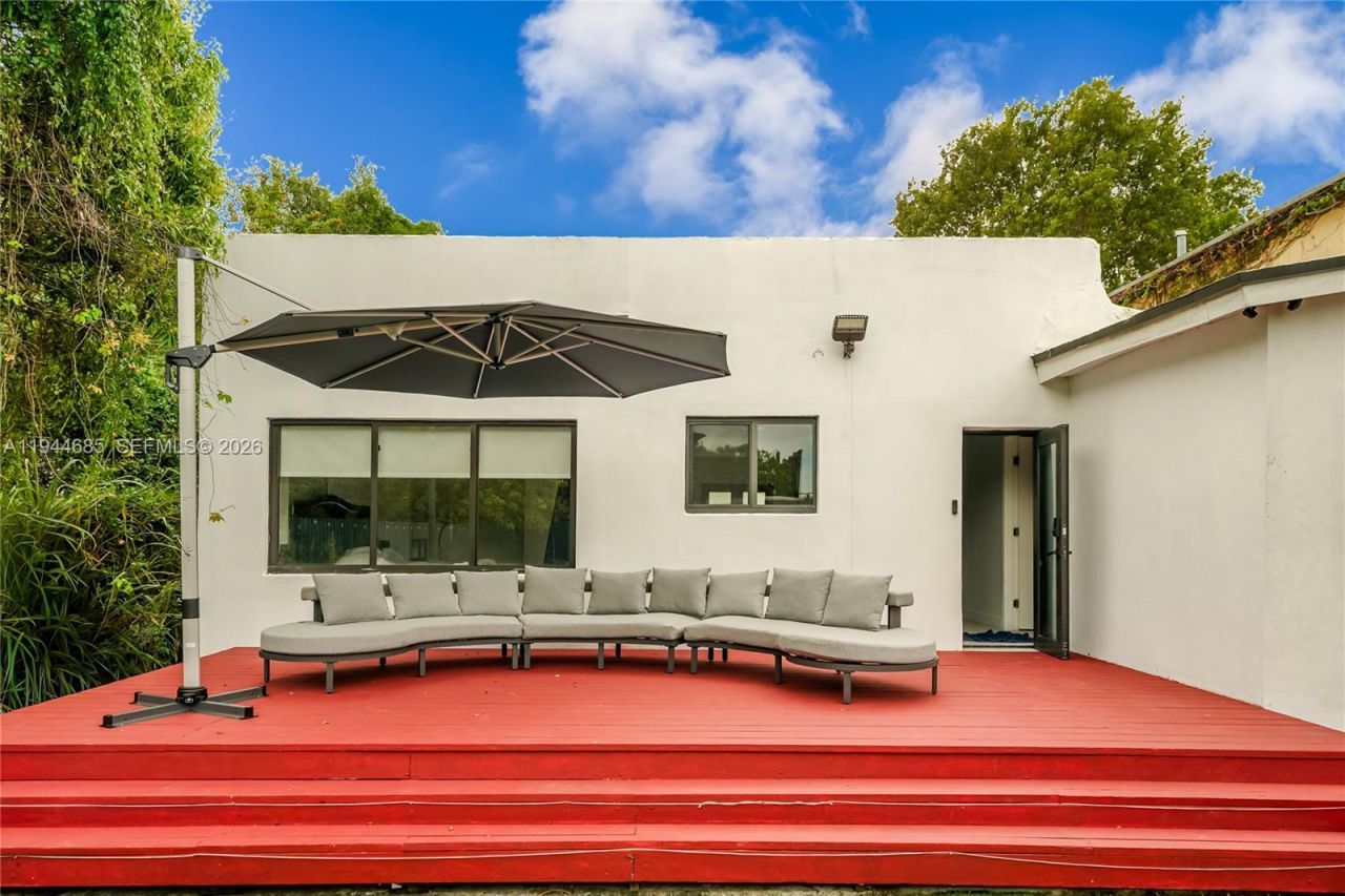 187 NW 53rd St , Miami, FL 33127 Photo