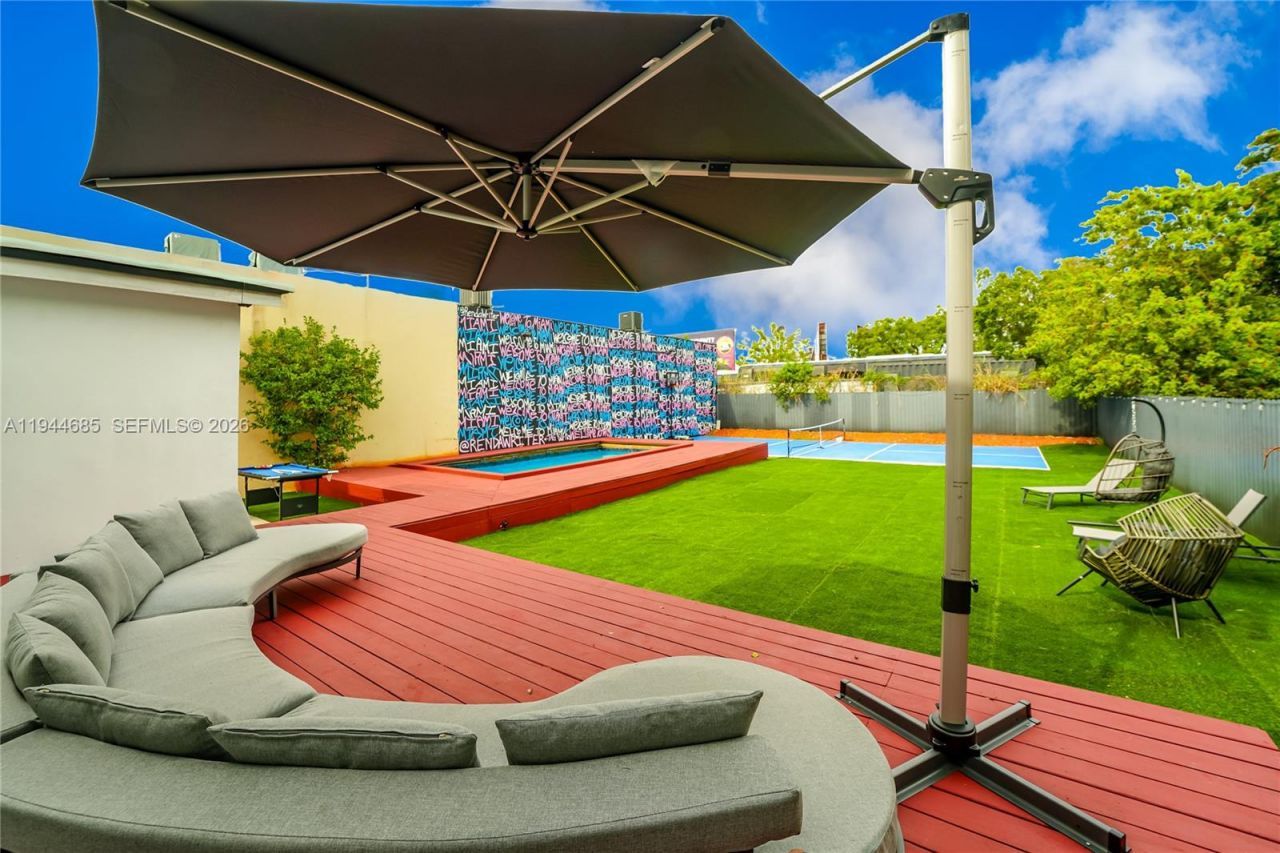 187 NW 53rd St , Miami, FL 33127 Photo