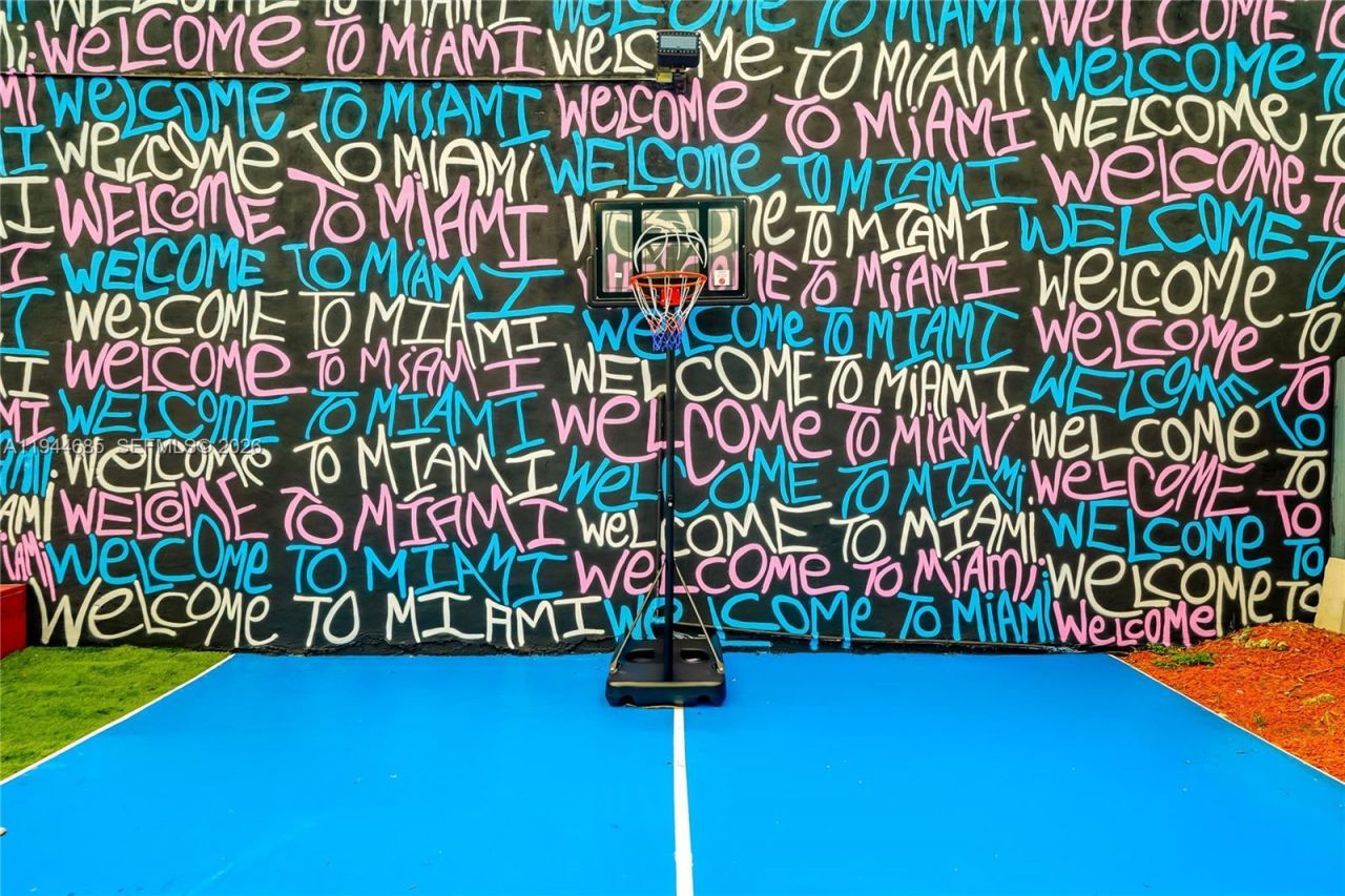 187 NW 53rd St , Miami, FL 33127 Photo