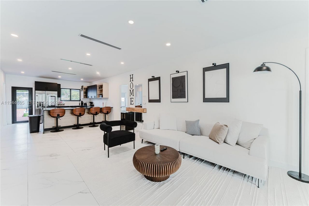 187 NW 53rd St , Miami, FL 33127 Photo