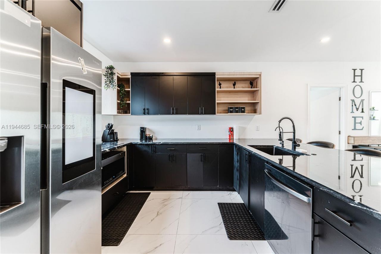 187 NW 53rd St , Miami, FL 33127 Photo