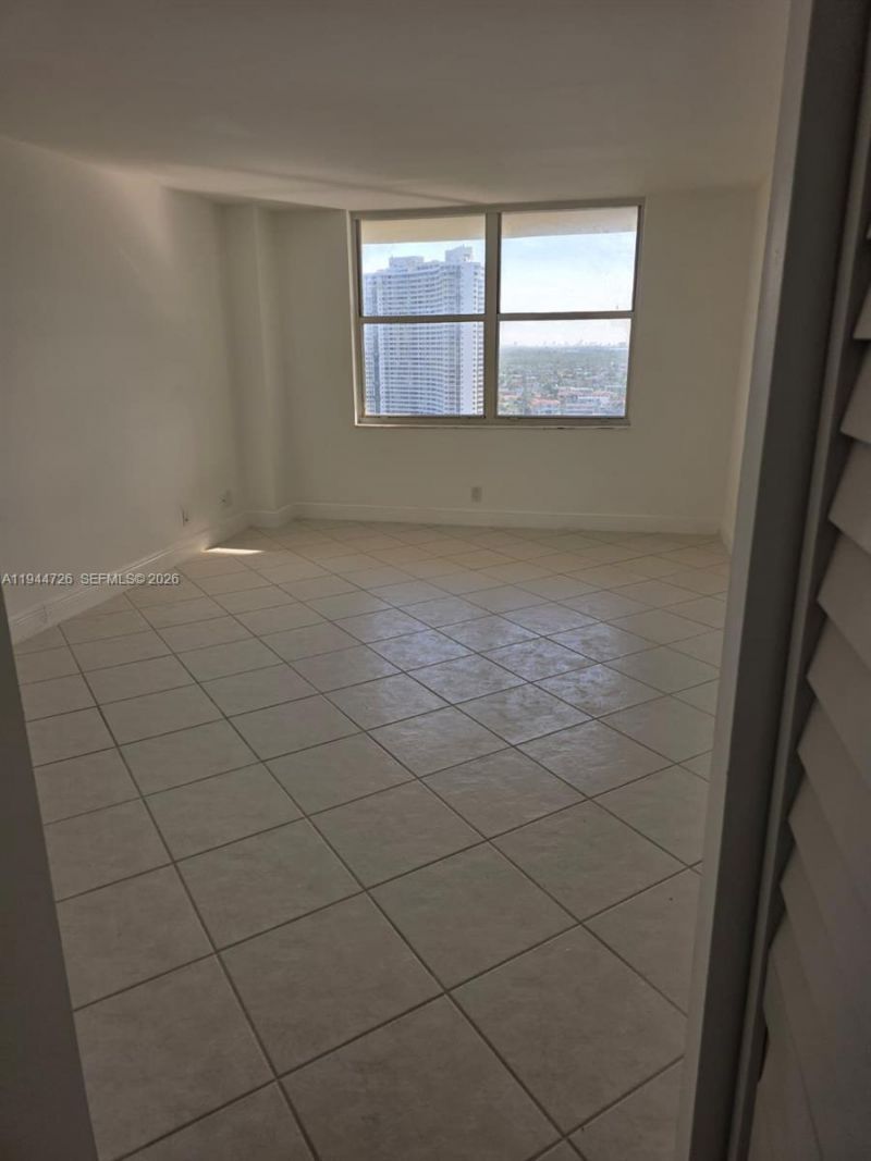 18151 NE 31st Ct, Unit 2009, Aventura, FL 33160 Photo