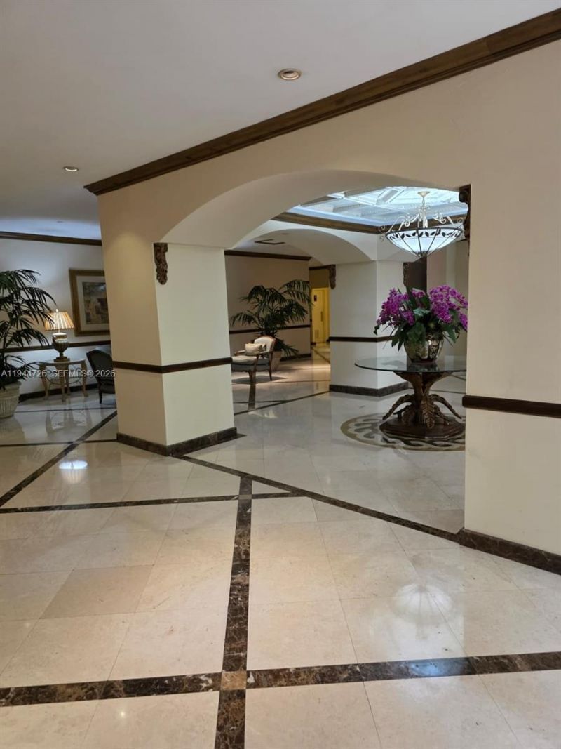 18151 NE 31st Ct, Unit 2009, Aventura, FL 33160 Photo