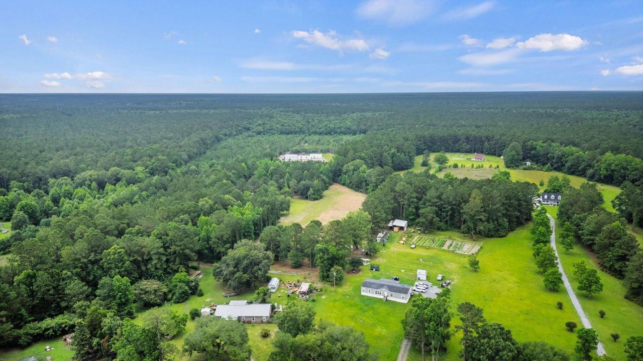 191 Marion Woods Trail Photo 12