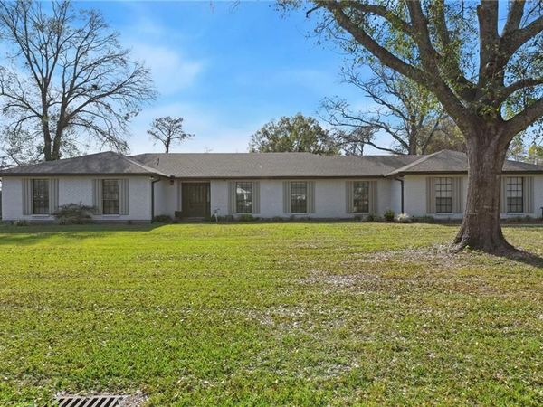 2604 CRESTWOOD Road, Marrero, LA 70072