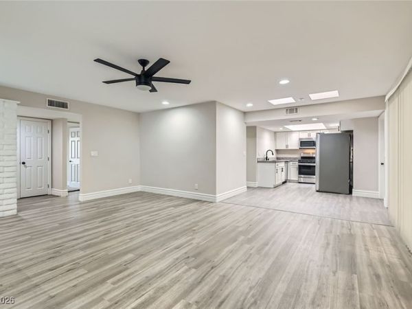 3310 Heritage Place, Las Vegas, NV 89121