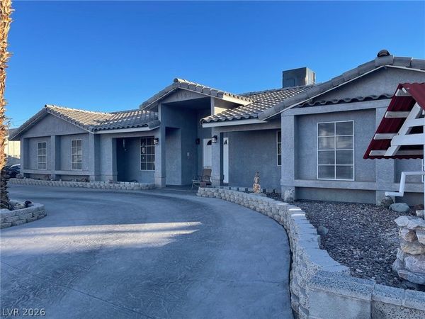 4465 E Cleveland Avenue, Las Vegas, NV 89104