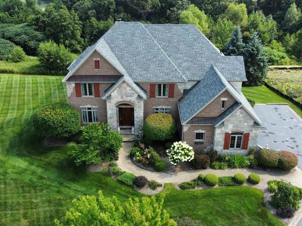 22292 N Prairie Lane, Kildeer, IL 60047