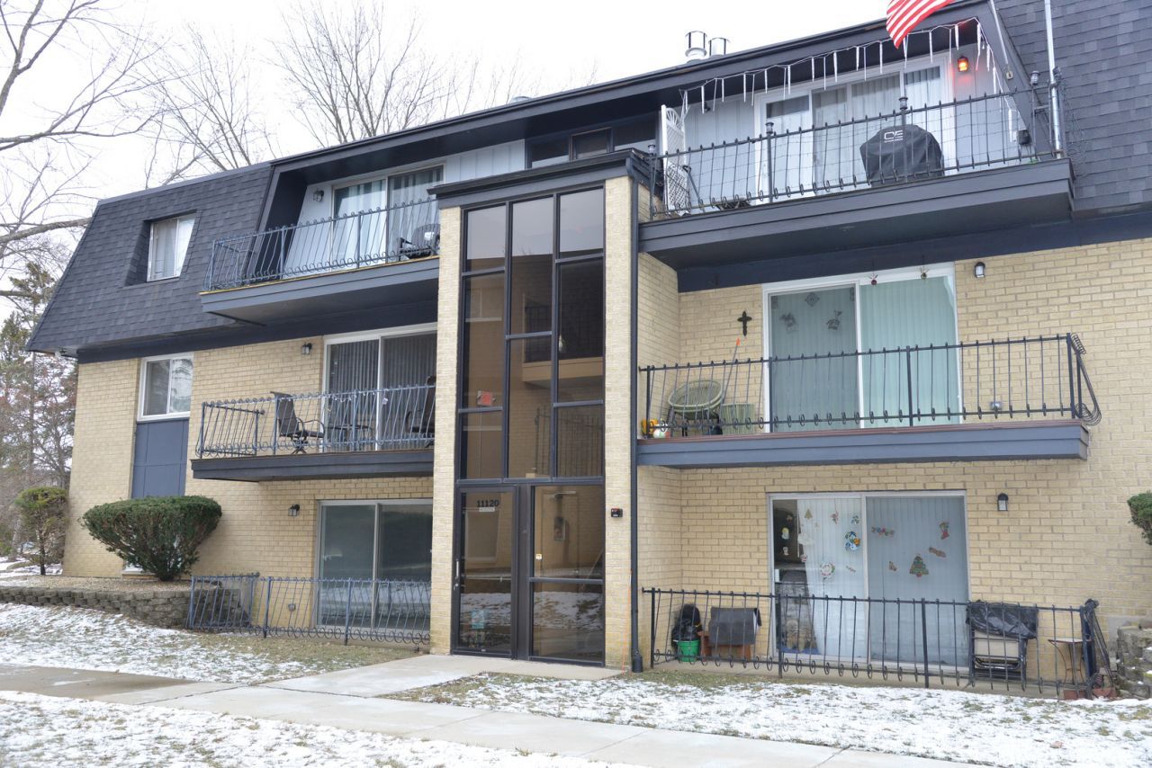 Please Call For Address, Unit 1A, Palos Hills, IL 60465 Main Photo