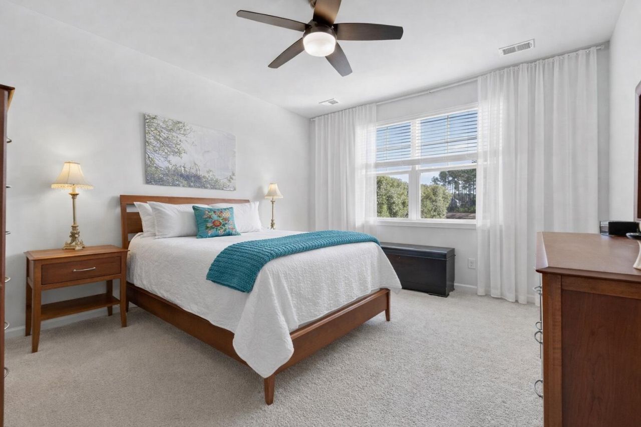 149 Greenwich Drive Photo 19