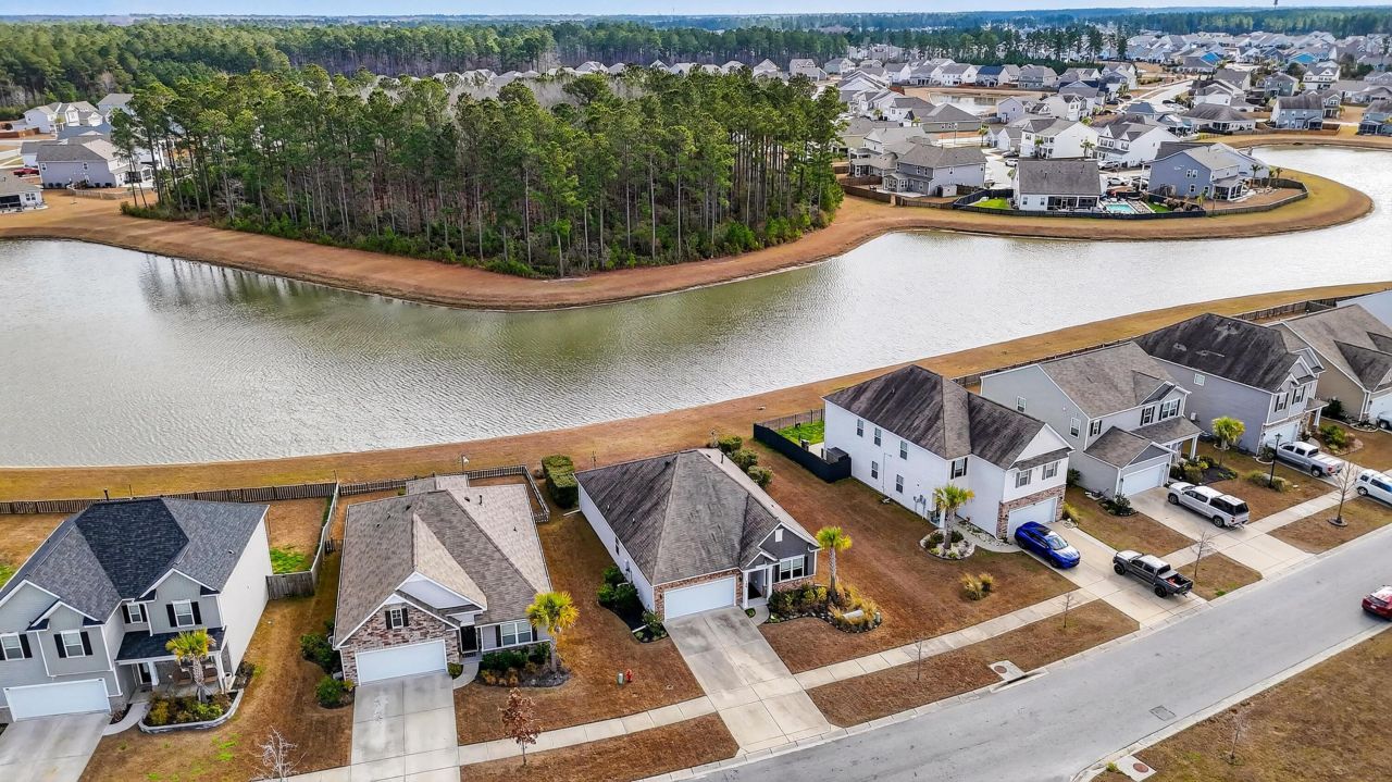 149 Greenwich Drive Photo 28