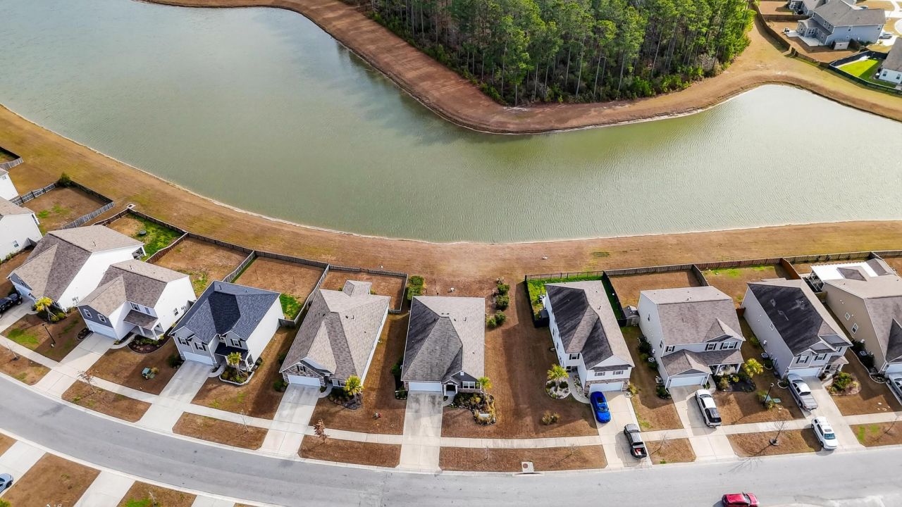 149 Greenwich Drive Photo 29