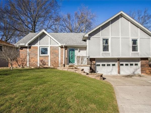 1309 SW Shawnee Street, Blue Springs, MO 64015