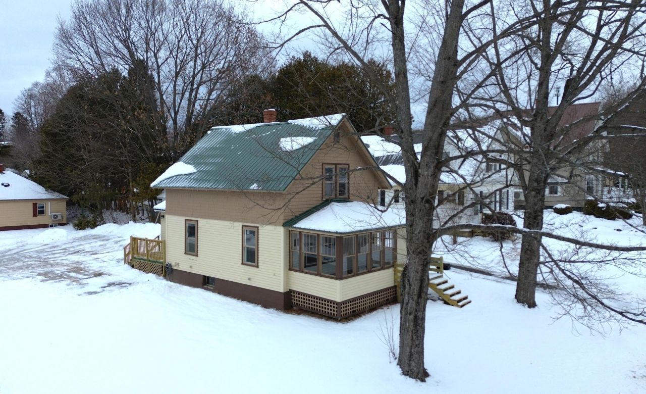 64 Franklin Avenue, Houlton, ME 04730 Main Photo
