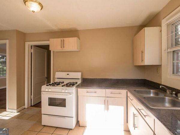 1801 Oakmont Drive NW, Atlanta, GA 30314