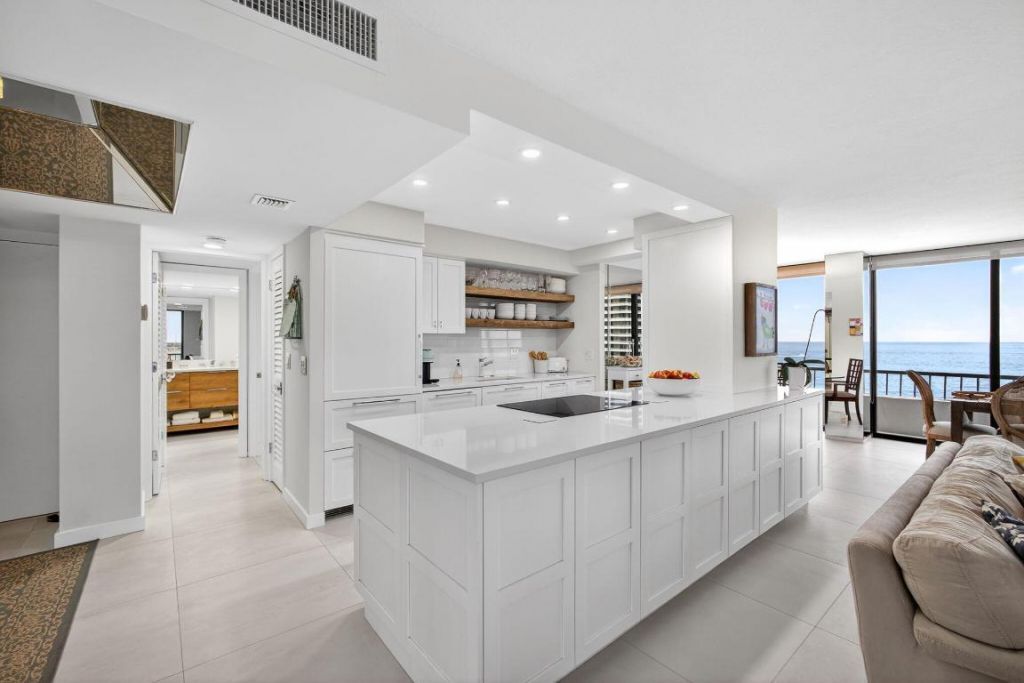 5540 N Ocean Drive, Unit 14b, Singer Island, FL 33404 Photo