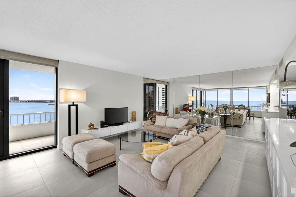 5540 N Ocean Drive, Unit 14b, Singer Island, FL 33404 Photo