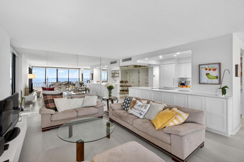 5540 N Ocean Drive, Unit 14b, Singer Island, FL 33404 Photo