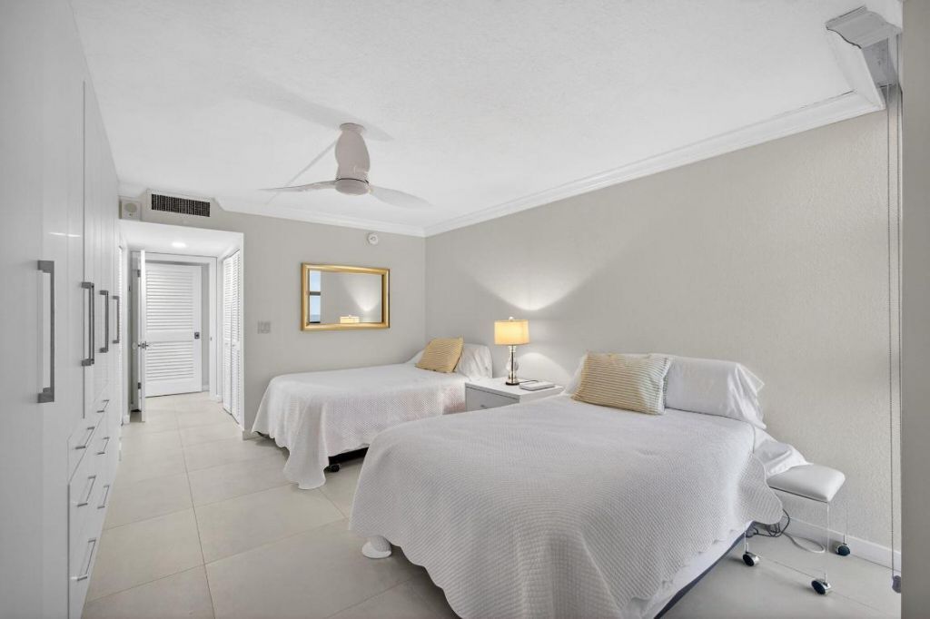 5540 N Ocean Drive, Unit 14b, Singer Island, FL 33404 Photo