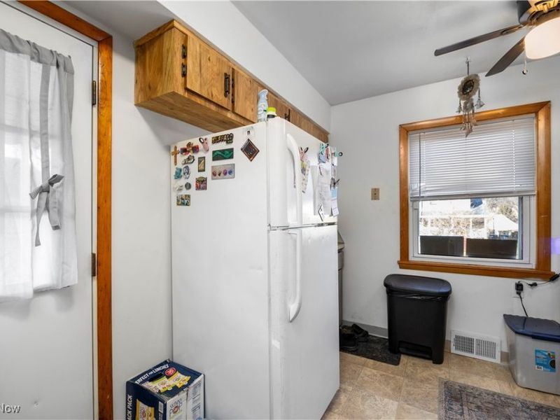 439 Larkin Avenue, Akron, OH 44305 Photo 10