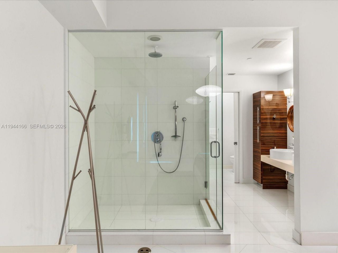 2020 N Bayshore Dr, Unit 1204, Miami, FL 33137 Photo