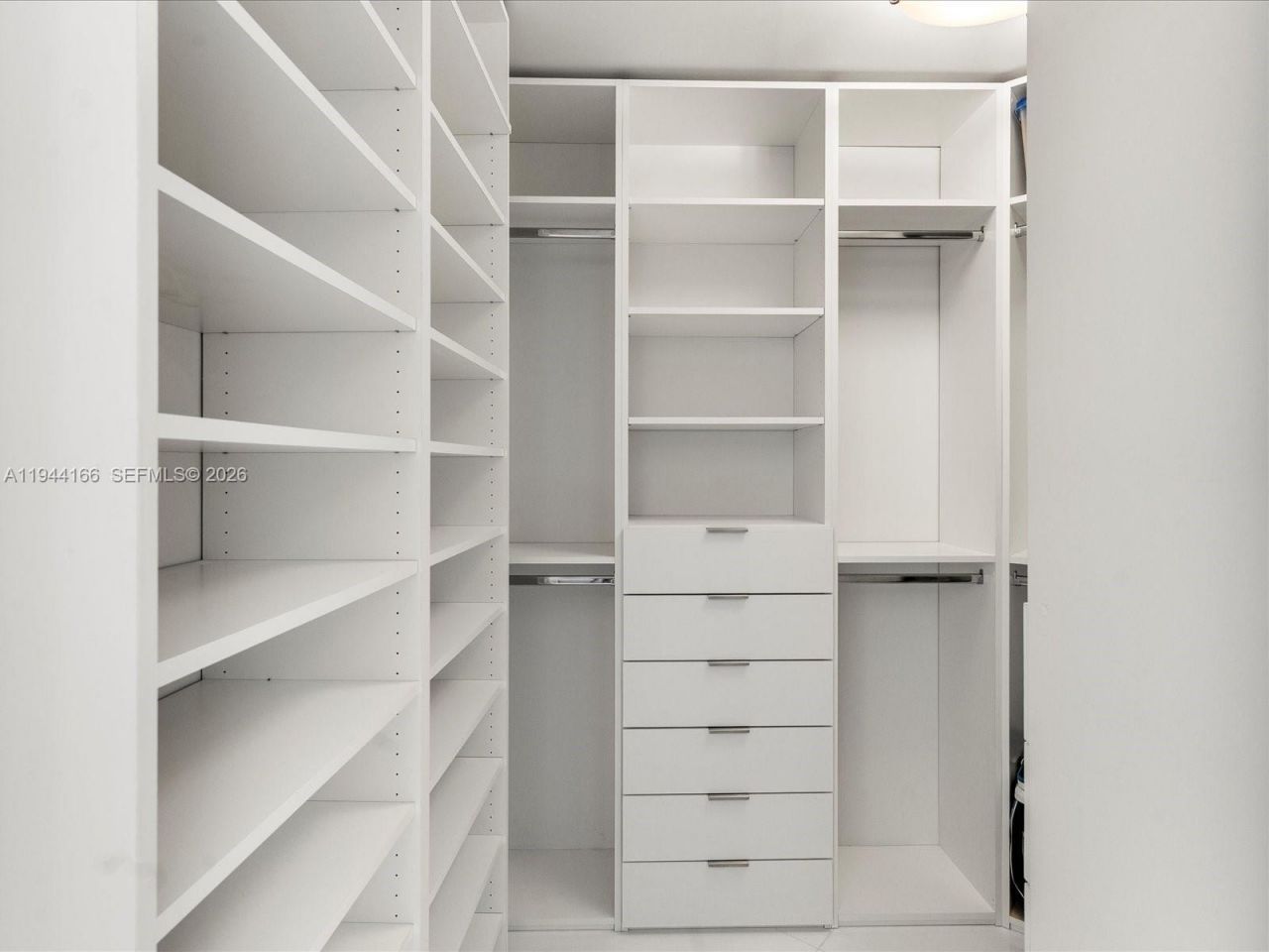 2020 N Bayshore Dr, Unit 1204, Miami, FL 33137 Photo