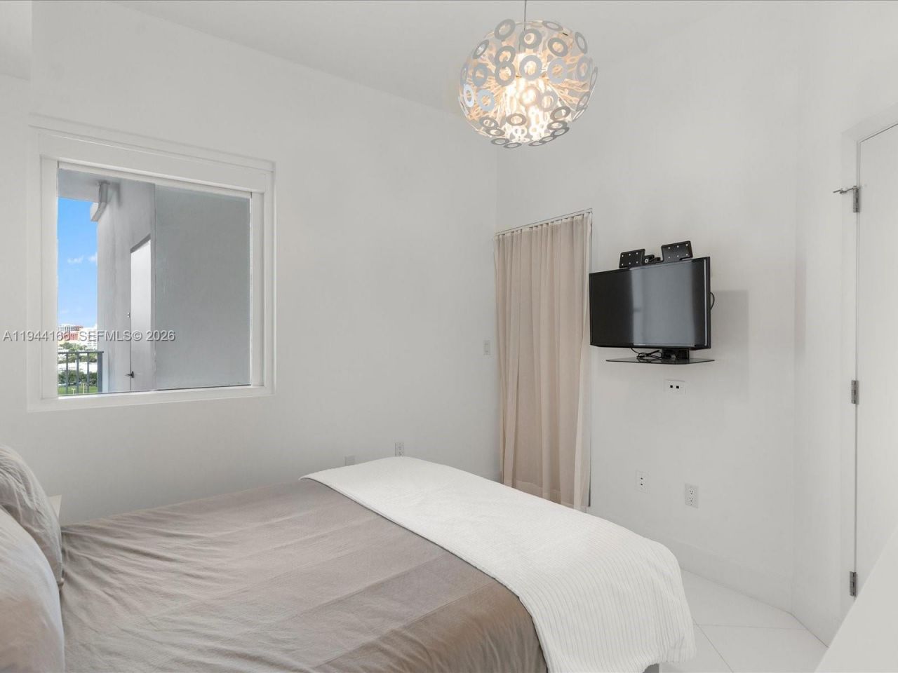 2020 N Bayshore Dr, Unit 1204, Miami, FL 33137 Photo