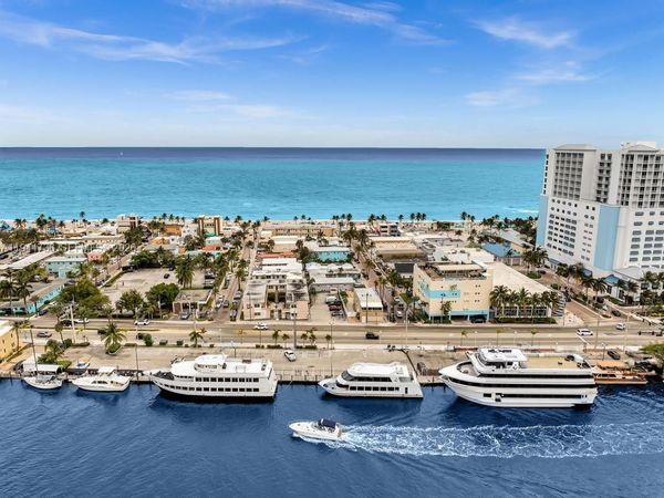 1318 N Ocean Dr , Hollywood, FL 33019