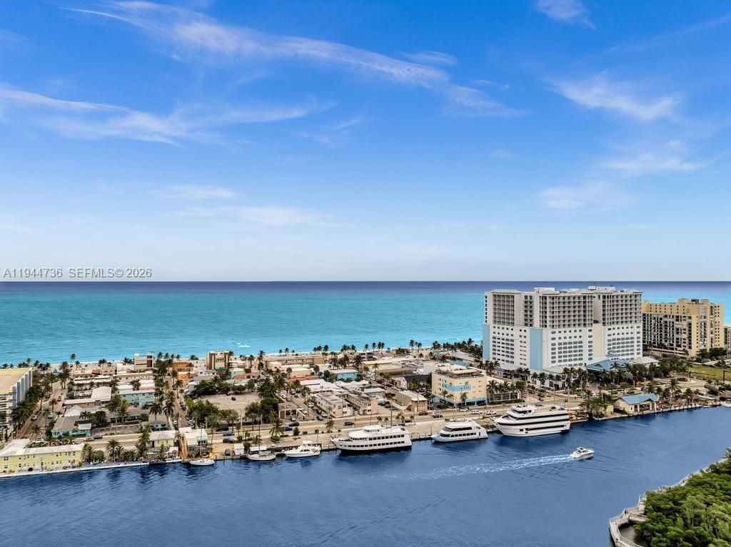 1318 N Ocean Dr , Hollywood, FL 33019 Photo