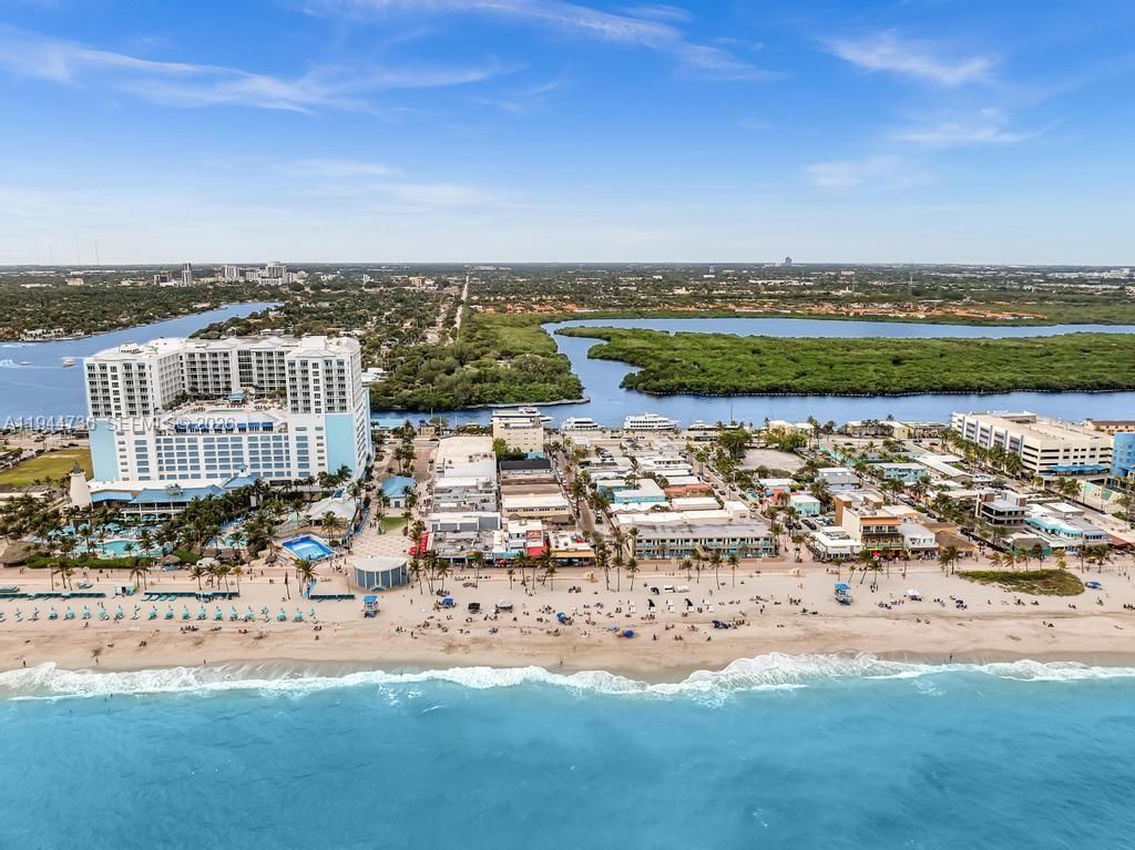 1318 N Ocean Dr , Hollywood, FL 33019 Photo