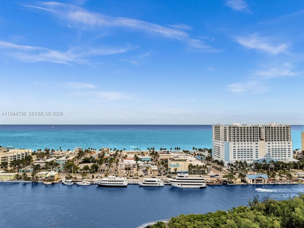 1318 N Ocean Dr , Hollywood, FL 33019 Photo