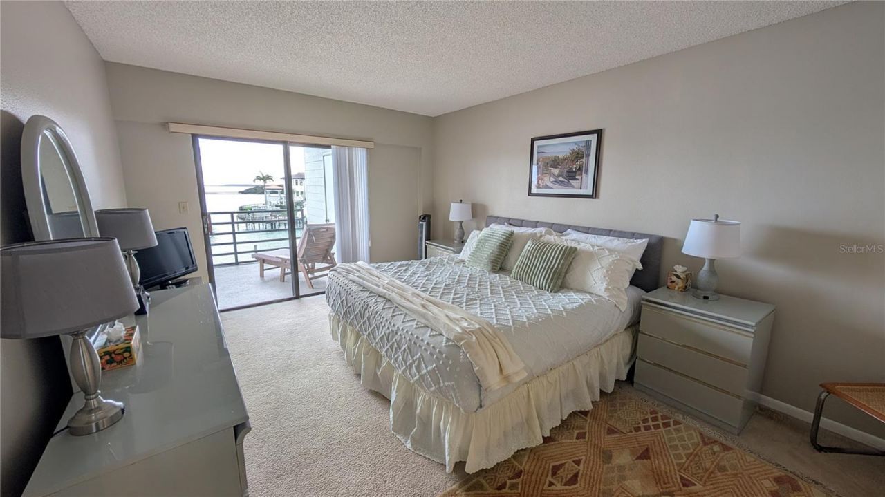 363 Pinellas Bayway S, Unit 36, Tierra Verde, FL 33715 Photo