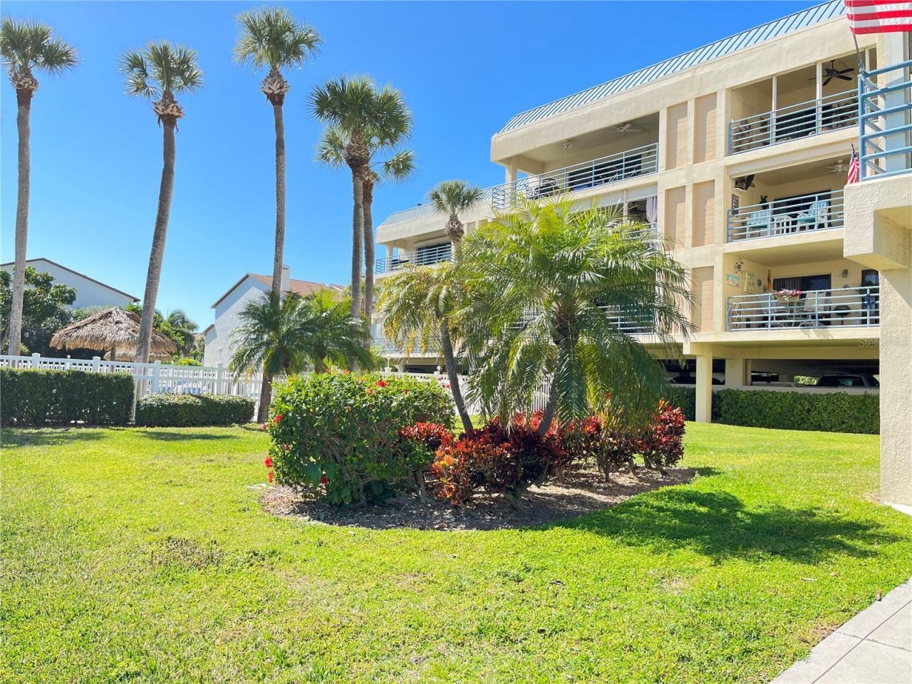 363 Pinellas Bayway S, Unit 36, Tierra Verde, FL 33715 Photo