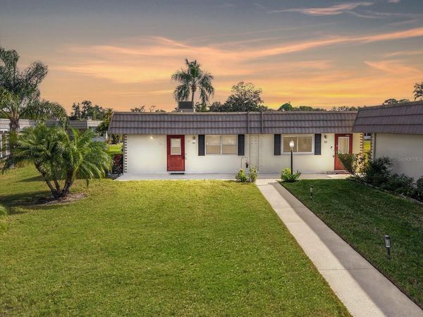 202 BEDFORD STREET, Unit 49, SUN CITY CENTER, FL 33573